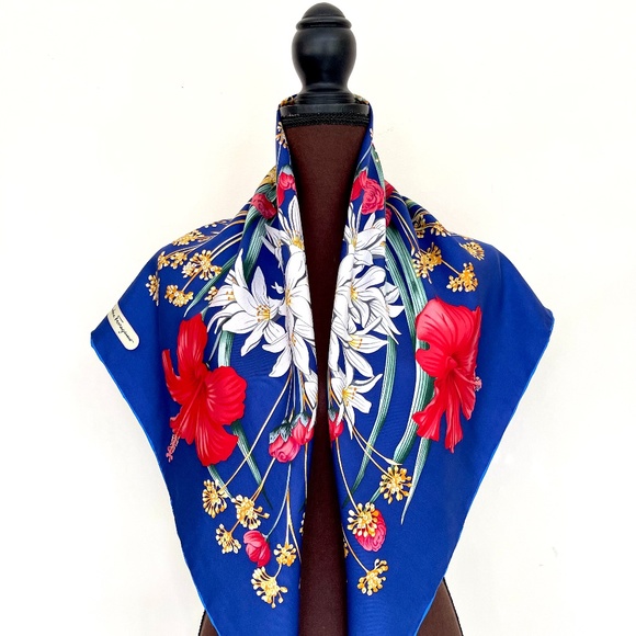 Salvatore Ferragamo Silk Scarf Flowers Blue Multicolor Wrap Scarf - Picture 2 of 15